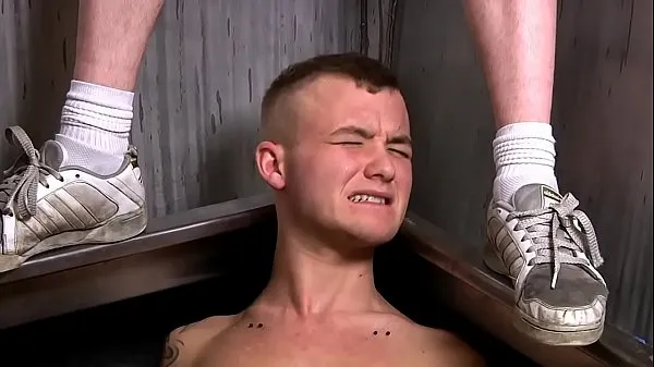 Sıcak Klipler bdsm boy tied up punished fucked milked schwule jungs 720p gösterin