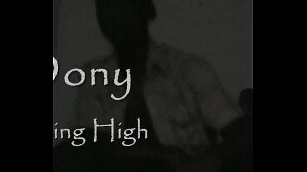 Meleg klipek megjelenítése Rising High - Dony the GigaStar