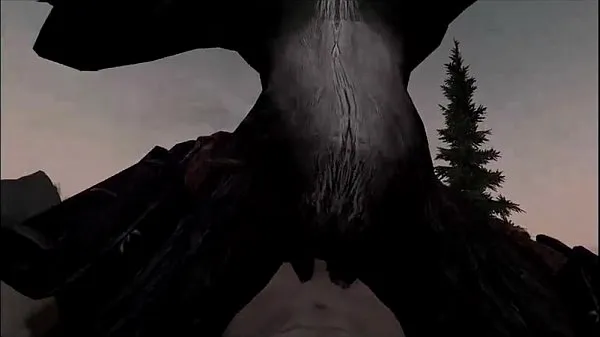 Sıcak Klipler Giant Beast gösterin