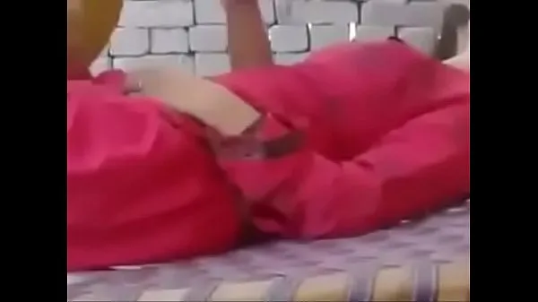Laat pakistani girls kissing and having fun warme clips zien