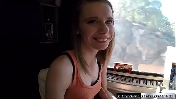 따뜻한 클립Catarina gets her teen Russian pussy plowed on a speeding train 표시합니다