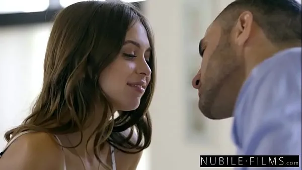 Εμφάνιση NubileFilms - Girlfriend Cheats And Squirts On Cock ζεστών κλιπ
