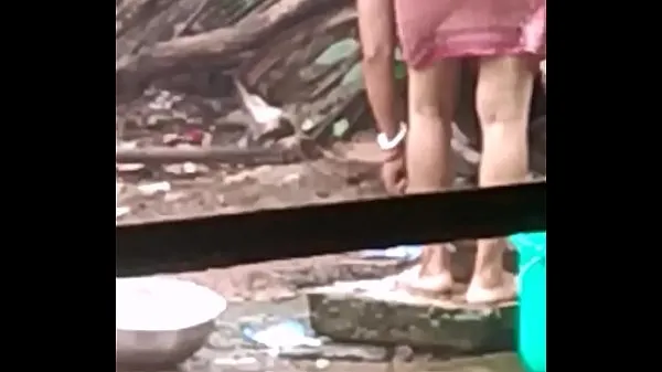 Sıcak Klipler Sexy indian bhabi bathing gösterin