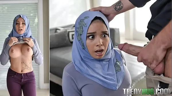 따뜻한 클립Aaliyah Hadid In Teenage Anal In Her Hijab 표시합니다