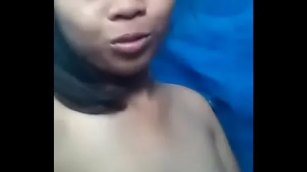Laat Filipino girlfriend show everything to boyfriend warme clips zien