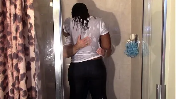 Show Big Black Booty Grinding White Dick in Shower till they cum warm Clips