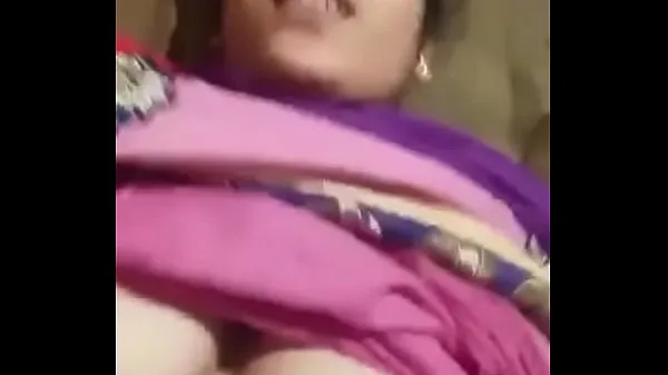 Εμφάνιση Indian Daughter in law getting Fucked at Home ζεστών κλιπ