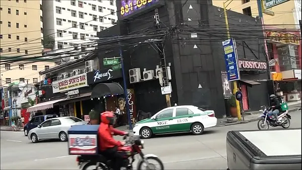 Laat Burgos Boulevard Makati Philippines warme clips zien