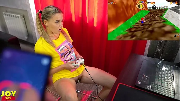 Laat Letsplay Retro Game With Remote Vibrator in My Pussy - OrgasMario By Letty Black warme clips zien