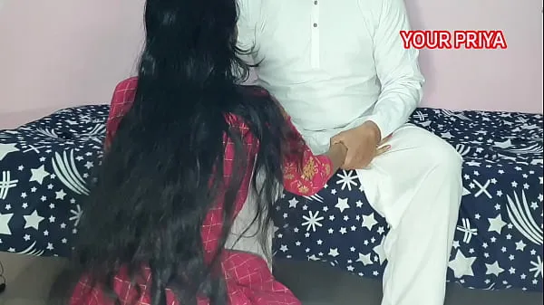 Vis Priya, who came from the NEW YEAR party, was forcefully sucked by her father-in-law by holding her head and then thrashed her for a tremendous amount. in clear Hindi voice varme Clips