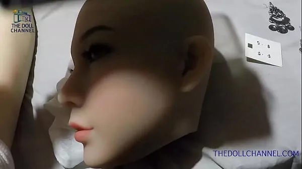 Vis Sex Doll 101: Piercing Doll Ears varme klipp