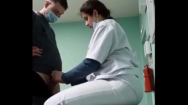 Tunjukkan Nurse giving to married guy Klip hangat