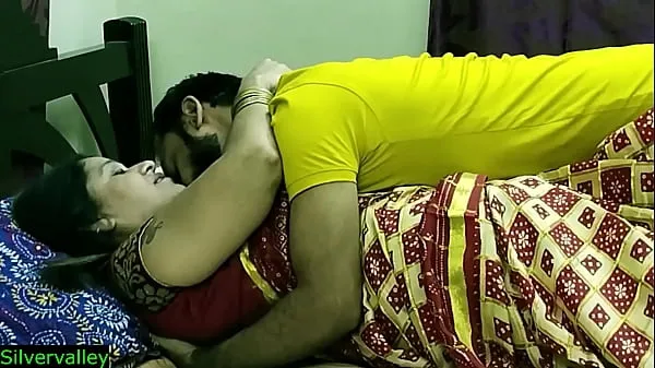 Visa Indian xxx sexy Milf aunty secret sex with son in law!! Real Homemade sex varma klipp