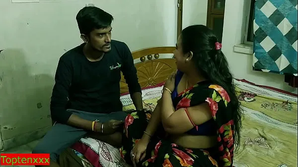 Pokaż Indian hot bhabhi suddenly getting fucked and cum inside by husbands brother! with clear hindi audio ciepłych klipów