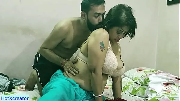 Visa Amazing erotic sex with milf bhabhi!! My wife don't know!! Clear hindi audio: Hot webserise Part 1 varma klipp