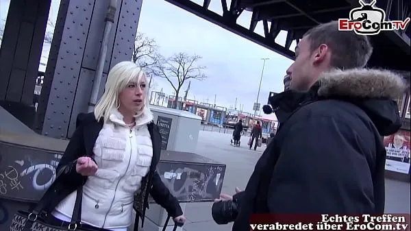 Meleg klipek megjelenítése Conceited German woman angsprochen and invited to fuck