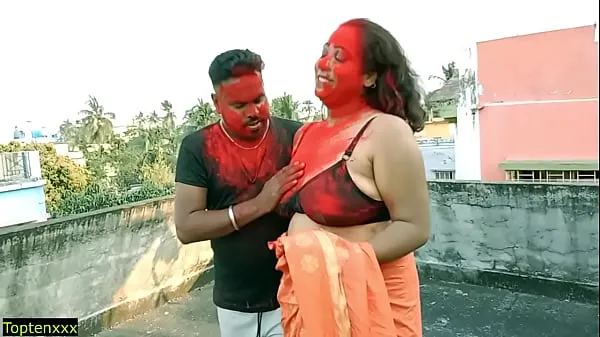 Pokaż Lucky 18yrs Tamil boy hardcore sex with two Milf Bhabhi!! Best amateur threesome sex ciepłych klipów