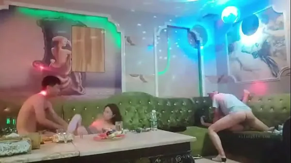 Pokaż chinese ktv kinky group sex sitting lady ciepłych klipów