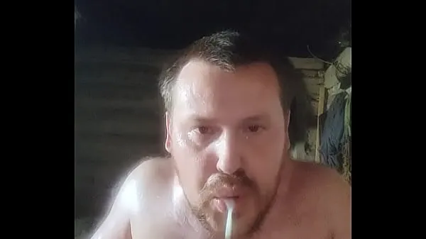 Laat Cum in mouth. cum on face. Russian guy from the village tastes fresh cum. a full mouth of sperm from a Russian gay warme clips zien