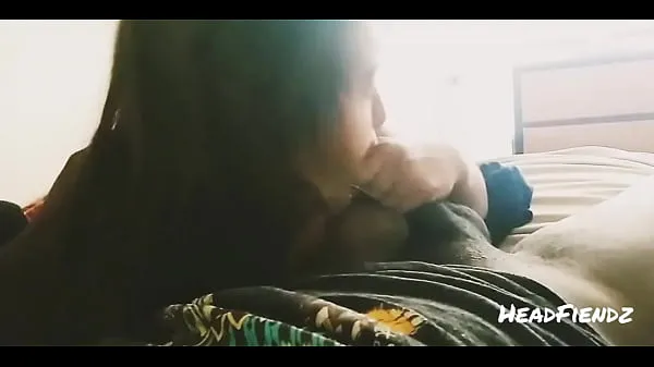 Zobraziť Chubby Asian girl sucking dick teplé klipy