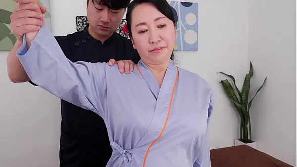 A Big Boobs Chiropractic Clinic That Makes Aunts Go Crazy With Her Exquisite Breast Massage Yuko Ashikawaウォームクリップを表示します