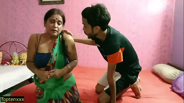 Zobrazit Indian hot XXX teen sex with beautiful aunty! with clear hindi audio teplé klipy