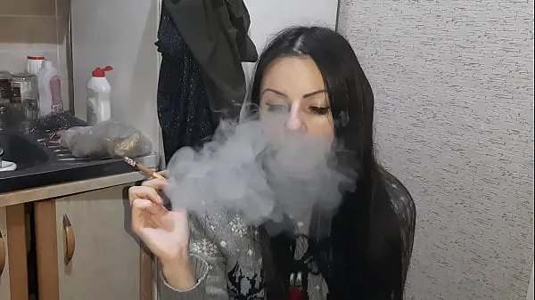 My fetish girlfriend smokes and watches me have sex with another girl - Lesbian Illusion Girls گرم کلپس دکھائیں
