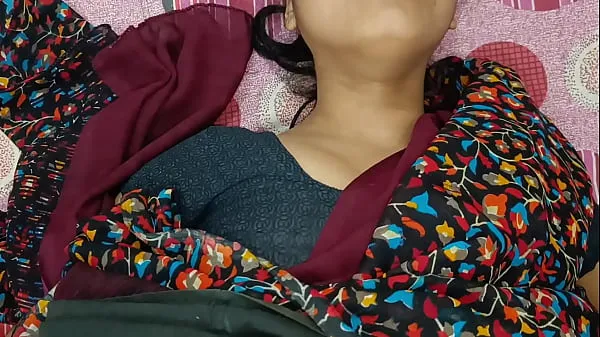Покажите Горячая индийская дези 20-летняя деревенская бхабхи обманывала своего мужа и занималась сексом с четким аудио на хинди теплых клипах