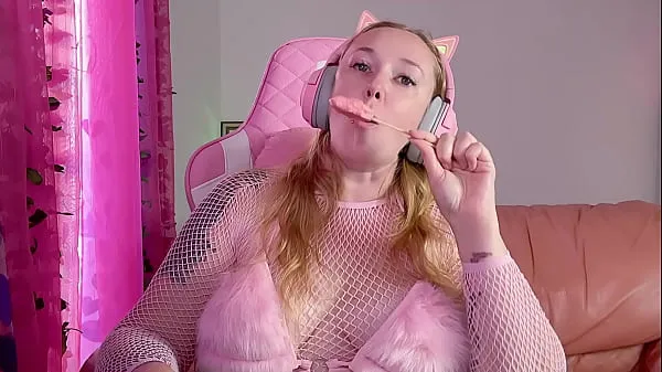 Show ASMR Lollipop Sucking and Licking warm Clips
