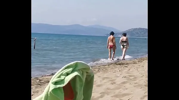 Sıcak Klipler Exhibitionism on the beach handjobs blowjobs gösterin