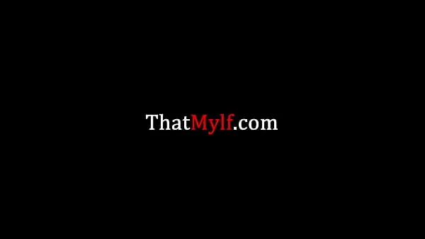 Tampilkan The Milf Boss’ Secret Sex Life- Dee Williams Klip hangat