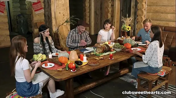 Sıcak Klipler Thanksgiving Dinner turns into Fucking Fiesta by ClubSweethearts gösterin