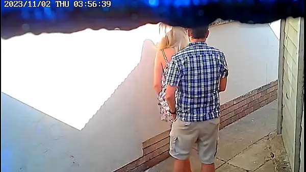 عرض Daring couple caught fucking in public on cctv camera مقاطع دافئة