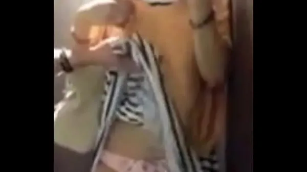 Laat Amateur video Shokotan Cute amateur JK makes love and blowjob in the mall toilet warme clips zien